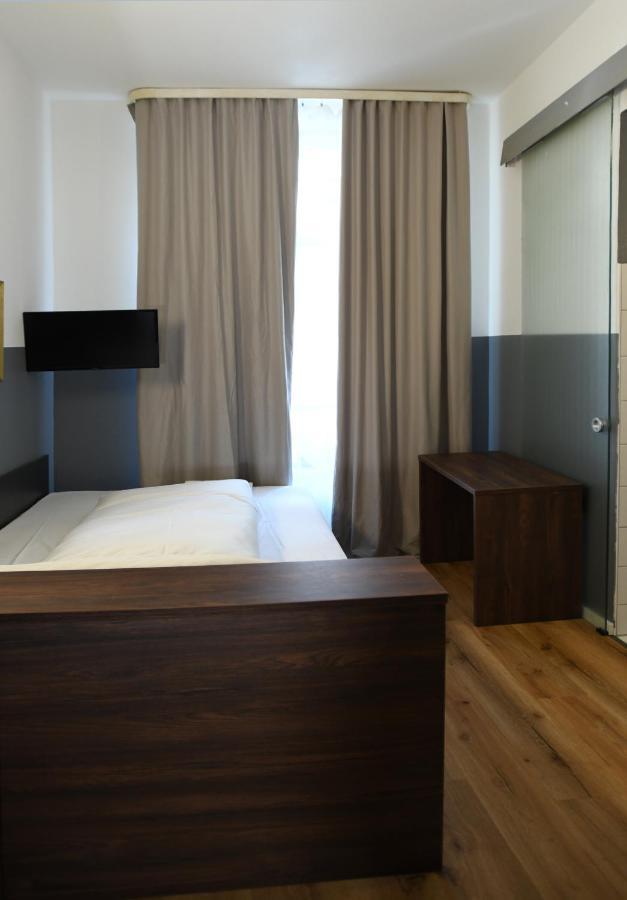 Hotel Apadana Frankfurt Frankfurt am Main Eksteriør bilde
