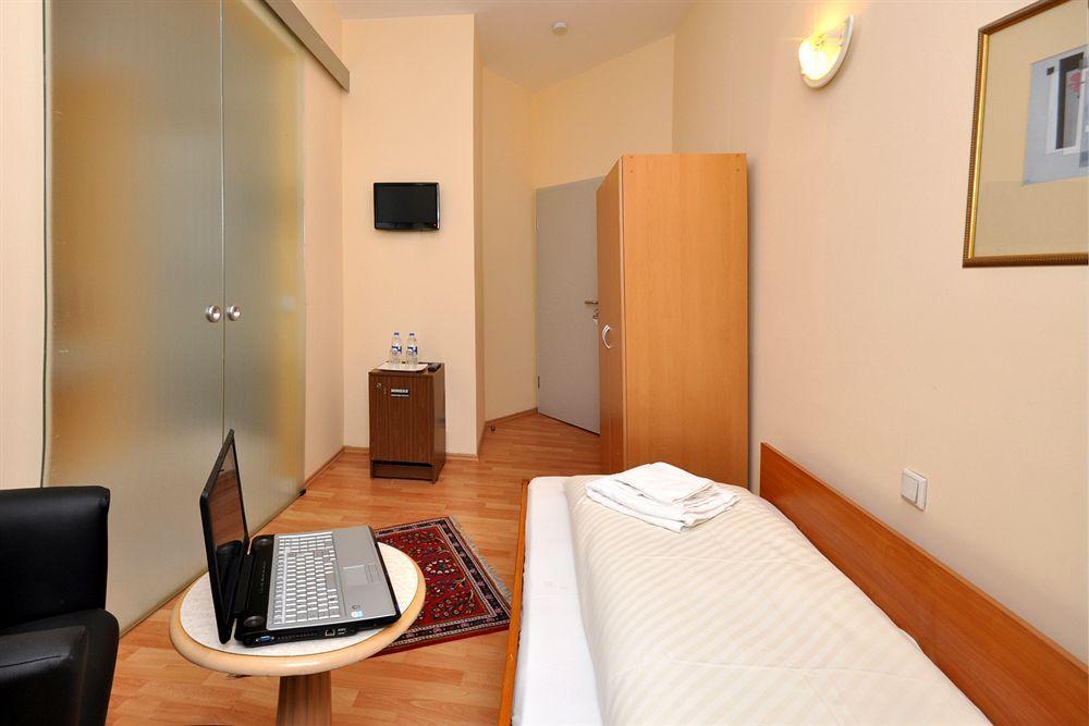 Hotel Apadana Frankfurt Frankfurt am Main Eksteriør bilde